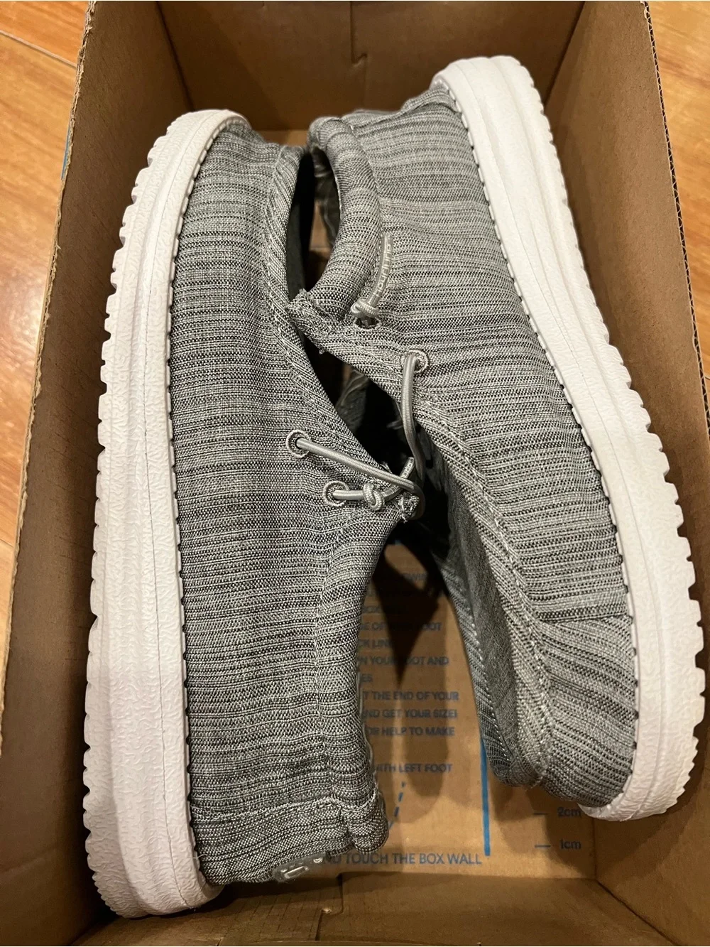 Hey Dudes Wally Youth Shoes - linen stone